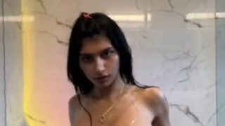 Mia Khalifa Towel Tease Titty Show OnlyFans PPV Video